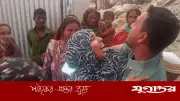 পদ্মা নদীতে বাস দুর্ঘটনা: স্ত্রী-সন্তানের অপেক্ষায় কাঁদছেন রেজাউল