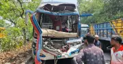 ফেনীর সিলোনিয়ায় বাস-ট্রাক সংঘর্ষে ১২ জন আহত, চালক-হেলপার পলাতক