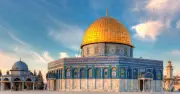 চতুর্থ সপ্তাহেও আল-আকসায় নামাজ নিষেধ, ইসরায়েলি বাহিনীর কঠোর বিধিনিষেধ অব্যাহত