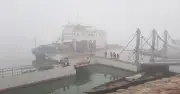 ঘন কুয়াশায় রাজবাড়ী ও মানিকগঞ্জের নৌপথে তিন ঘণ্টা ফেরি চলাচল বন্ধ