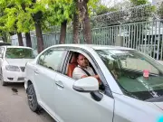 গাড়িচালকের তেলের জন্য আট ঘণ্টার অপেক্ষা: বিজয় সরণির পাম্পে দীর্ঘ লাইন