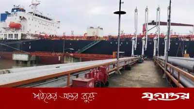 চট্টগ্রাম বন্দরে জ্বালানি সরবরাহ বাড়লেও ফিলিং স্টেশনে দীর্ঘ লাইন অব্যাহত