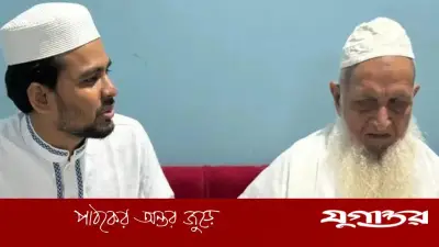 হেফাজত আমিরের দোয়া নিলেন এনসিপি মুখপাত্র আসিফ মাহমুদ, রাজনৈতিক আলোচনায় মতবিনিময়