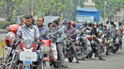 বিভিন্ন সংকটে উত্তাল দেশ: তেল সংকট, রাজনৈতিক উত্তেজনা ও প্রাকৃতিক দুর্যোগ