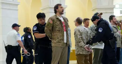 ইরানে যুদ্ধের বিরুদ্ধে মার্কিন সাবেক সেনাদের বিক্ষোভ, কংগ্রেস ভবনে ৬০ জন আটক