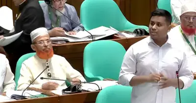 সংসদ সদস্য হাসনাত আব্দুল্লাহর গাড়ির দাবি, বিরোধীদলীয় নেতার সমর্থন