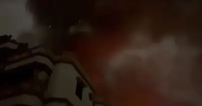 রাজধানীর কামরাঙ্গীচর এলাকায় কাপড়ের গুদামে ভয়াবহ অগ্নিকাণ্ড, ফায়ার সার্ভিসের তিন ইউনিট মোতায়েন