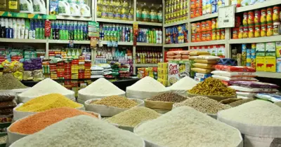 বাণিজ্যমন্ত্রীর আশ্বাস: ভোগ্যপণ্যের আমদানি ও মজুত স্থিতিশীল, কৃত্রিম সংকটে কঠোর ব্যবস্থা