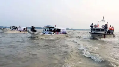 নৌ-পুলিশের ওপর হামলা, ওসিসহ ৫ সদস্য গুলিবিদ্ধ; শিক্ষকদের উৎসব ভাতা ও স্কুল ড্রেস ঘোষণা