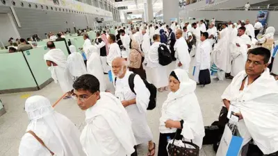 অস্ত্রের মুখে জিম্মি করে তিনজনকে অপহরণ করল সন্ত্রাসীরা