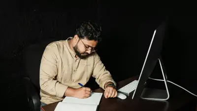 নিম্নমধ্যবিত্ত পরিবারের সীমাবদ্ধতাই পরবর্তী জীবনে শক্তিতে পরিণত হওয়ার কারণ