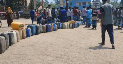 মাদারগঞ্জে ফুয়েল কার্ড সংকট: ৫ হাজার কৃষক ডিজেল না পেয়ে সেচহীন, ফসল উৎপাদনে হুমকি