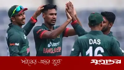 দলে ফিরেই পার্থক্য গড়লেন মোস্তাফিজ