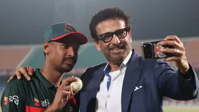 নাজমুল-মোস্তাফিজে সিরিজ জয় বাংলাদেশের