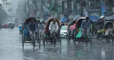 দেশজুড়ে তীব্র গরমে অতিষ্ঠ জনজীবন, শুক্রবার থেকে বৃষ্টির সম্ভাবনা