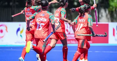বাংলাদেশ নারী হকি৫-এর ঐতিহাসিক জয় উজবেকিস্তানকে হারিয়ে