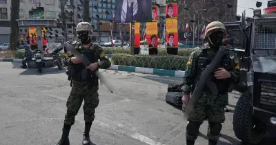 ইরানে আইআরজিসির অভিযানে গ্রেপ্তার ২৪০, গুপ্তচর সন্দেহে ৪ জন