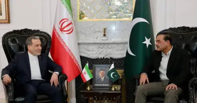 ইরানের পররাষ্ট্রমন্ত্রীর পাকিস্তান সেনাপ্রধানের সঙ্গে বৈঠক