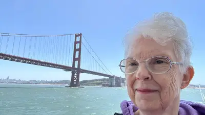 ৭৭ বছর বয়সে শ্যারন লেনের নতুন ঠিকানা সমুদ্র, ১৫ বছর জাহাজে বসবাস