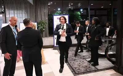 ওয়াশিংটনে ট্রাম্পের নৈশভোজে গুলির শব্দ, প্রেসিডেন্টকে সরিয়ে নেওয়া