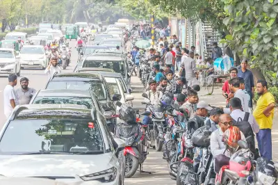 মধ্যপ্রাচ্য যুদ্ধে জ্বালানি সংকট: বিদ্যুৎ দাম বাড়ানোর পথ নয়, উৎপাদন খরচ কমানোর বিকল্প