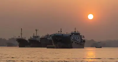 সৌদি থেকে ১ লাখ টন অপরিশোধিত তেল বহনকারী জাহাজ ৫ মে চট্টগ্রামে পৌঁছাবে