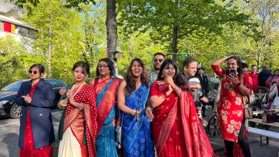 সহকারী শিক্ষক নিয়োগ: যোগদানের আদেশ জারির দাবিতে শাহবাগে অবস্থান