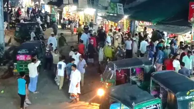 কাপ্তাই হ্রদে মাছ ধরায় নিষেধাজ্ঞা, শেষ মুহূর্তে বেচাকেনার হিড়িক