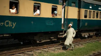 কোরআনে পিতৃত্বের গুরুত্ব ও অর্থ: এক অনন্য বিশ্লেষণ