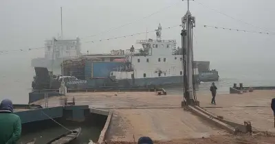 পাটুরিয়া-দৌলতদিয়া নৌপথে ফেরি চলাচল পুনরায় চালু