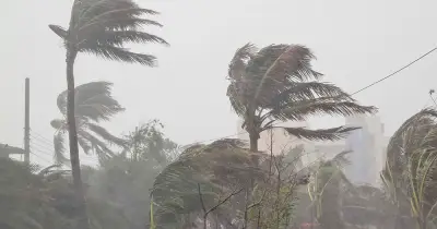 দেশের কয়েকটি অঞ্চলে ৮০ কিমি বেগে ঝড়ের পূর্বাভাস