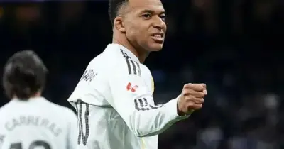 এমবাপ্পের চোট: বার্সার বিপক্ষে এল ক্লাসিকোতে শঙ্কায় রিয়াল