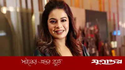 মমতাকে টেনে ইমনকে কটাক্ষ, গায়িকার সোজাসাপ্টা জবাব