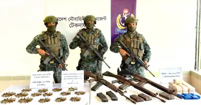 টেকনাফে নৌবাহিনীর অভিযানে বিপুল অস্ত্র-গোলাবারুদ ও ইয়াবা জব্দ