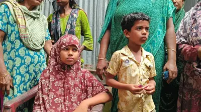 প্রতিবেশীকে বাঁচাতে গিয়ে নিহত রিকশাচালক কাবুলের পরিবার অসহায়