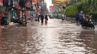 ফেনীতে ভারী বৃষ্টিতে ডুবে গেল প্রধান সড়ক, দুর্ভোগে পরীক্ষার্থীরা