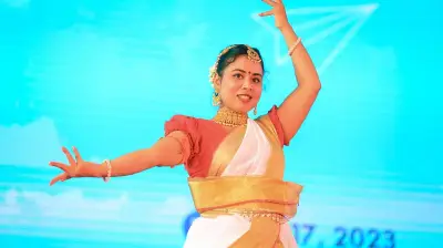 নাচের প্রতি ভালোবাসা: এক অপূর্ণ স্বপ্নের গল্প