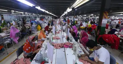 ৩০ বছরের মুদ্রানীতি: টাকার কৃত্রিম স্থিতিশীলতার মূল্য চুকিয়েছে রপ্তানি খাত