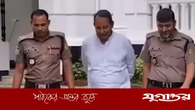 ইনুকে ‘টেনশন কইরেন না’ বলা দুই পুলিশ সদস্য প্রত্যাহার