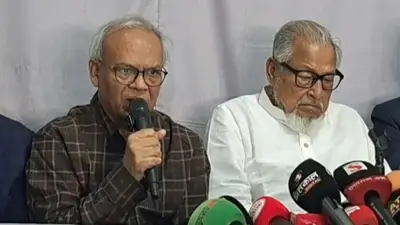 টানা বৃষ্টিতে ধান তলিয়ে যাচ্ছে, শ্রমিক সংকটে কৃষক দিশেহারা