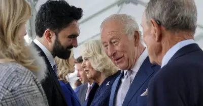 নিউ ইয়র্কের মেয়র জোহরান মামদানি ব্রিটেনের রাজা তৃতীয় চার্লসের কাছে কোহিনূর হীরা ফেরত চাইলেন