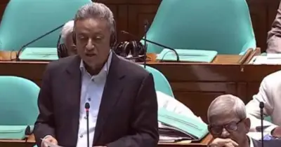 গভর্নরের পারফরম্যান্স দেখার অপেক্ষায় থাকুন: অর্থমন্ত্রী