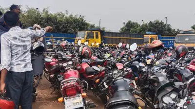 নীলফামারীতে জ্বালানি সংকট ও কালোবাজারে দৌরাত্ম্য, শিক্ষাপ্রতিষ্ঠানে টানা তিন দিনের ছুটি