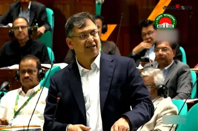 সংসদে স্বরাষ্ট্রমন্ত্রী সালাহউদ্দিন আহমদ: বিরোধী দলের ওয়াকআউটের পর সংসদীয় সংস্কৃতির অধিকার নিশ্চিত