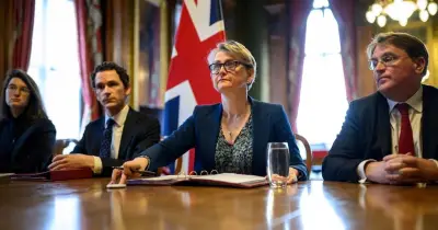 হরমুজ প্রণালি সচল করতে যুক্তরাজ্যের নেতৃত্বে ৪০ দেশের ঐক্য, ইরানের বিরুদ্ধে কঠোর অবস্থান