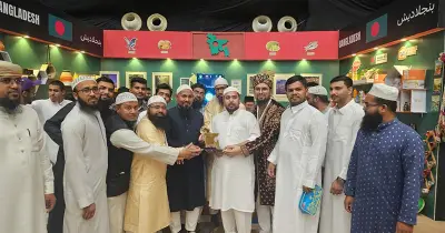 সৌদি আরবে বাংলাদেশ প্যাভেলিয়নে নাহিদ ইসলামের পরিদর্শন, শিক্ষার্থীদের সম্মাননা