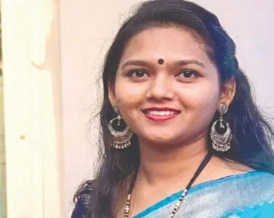 খুলনা বিশ্ববিদ্যালয়ের শিক্ষার্থী মৌমিতা হালদারের মৃত্যু: পুলিশ ঘাতক গাড়ি জব্দ, চালক গ্রেপ্তারের অপেক্ষা