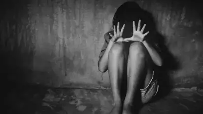 বগুড়ায় শিক্ষার্থীর মৃত্যু, হামে হাসপাতালে ভিড়, সরকারের ভিসা মেয়াদ বৃদ্ধির উদ্যোগ