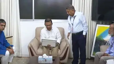 প্রধানমন্ত্রীর বৈঠক, সীমান্তে ফেনসিডিল আটক, বিসিবির স্পিন কোচ নিয়োগ ও বিএনপির কমিটি বৈঠক