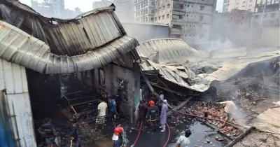 কেরানীগঞ্জে গ্যাস লাইটার কারখানায় আগুনে নিহত বেড়ে ৬, আহত ২